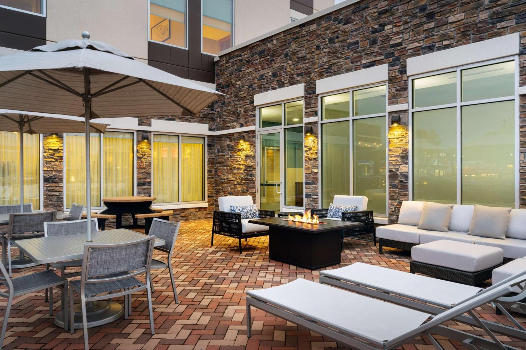 Hyatt Place Canton Lake Cable Exteriér fotografie