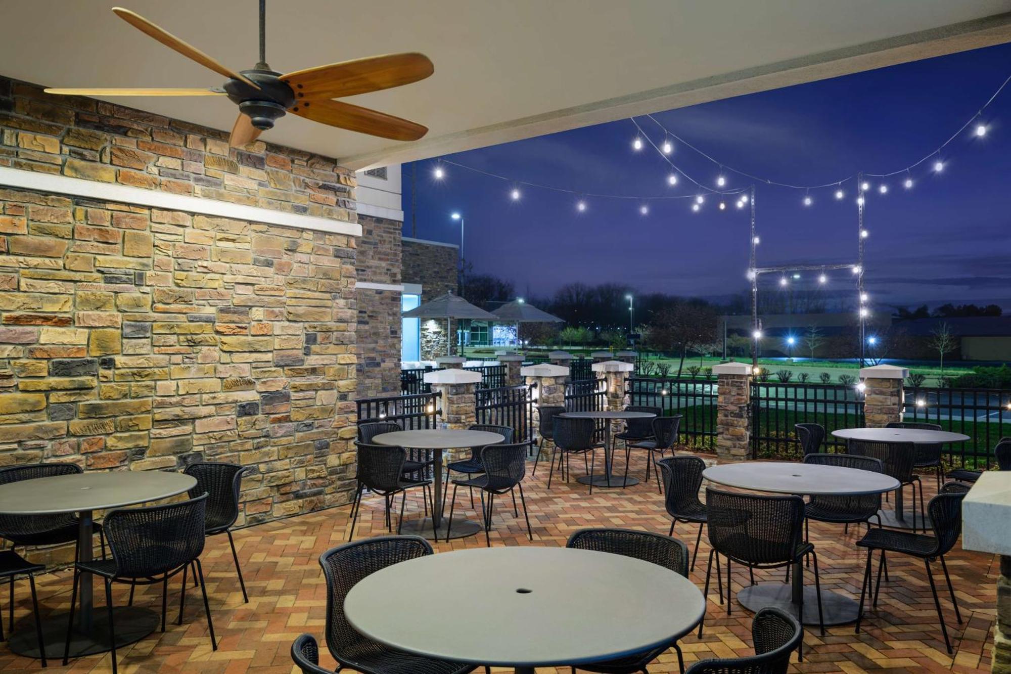 Hyatt Place Canton Lake Cable Exteriér fotografie