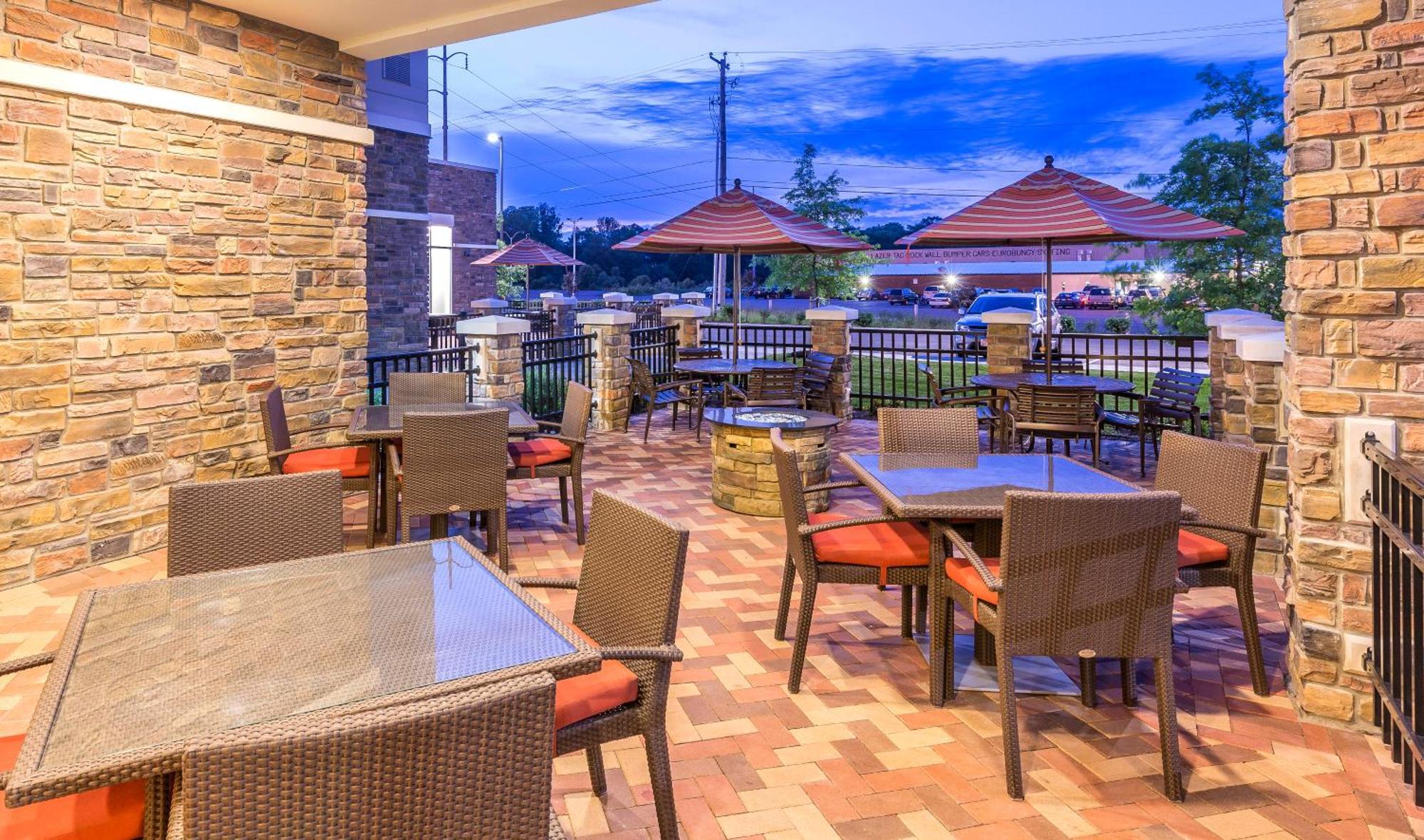 Hyatt Place Canton Lake Cable Exteriér fotografie