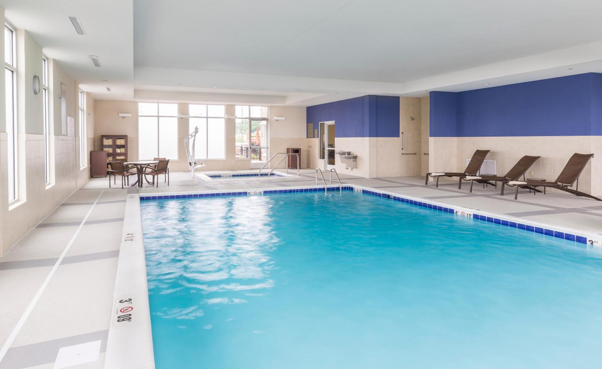 Hyatt Place Canton Lake Cable Exteriér fotografie